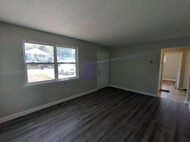 4107 13th Ave — Photo 6