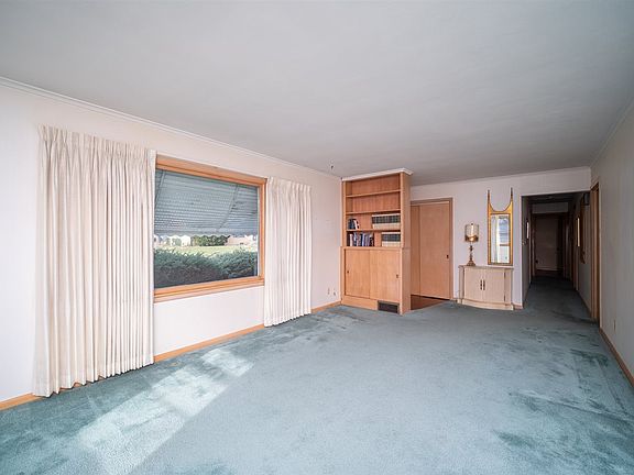 5th image of 1123 Chelsea Ave