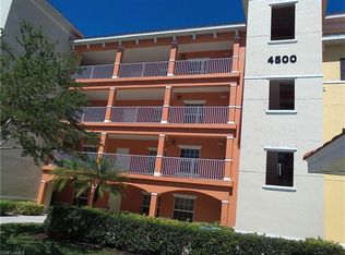4500 Botanical Place Cir APT 304, Naples, FL 34112