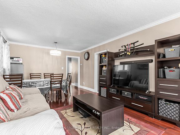 5th image of 40 Tansley Ave
