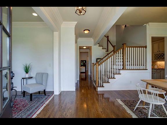 3rd image of 1714 Townsend Blvd