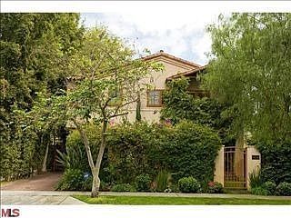 1st image of 634 Westmount Dr