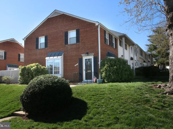 2317 N Dearing St, Alexandria, VA 22302