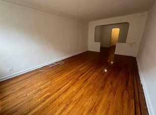 8360 118th St APT 4E, Jamaica, NY 11415
