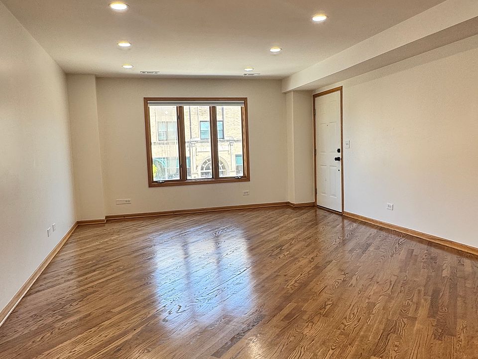 1st image of 3138 Oak Park Ave #2