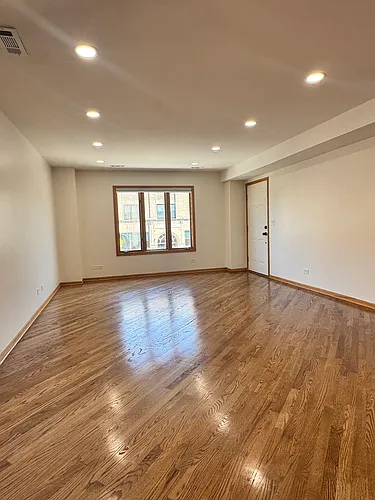 3138 Oak Park Ave #2 Photo 1