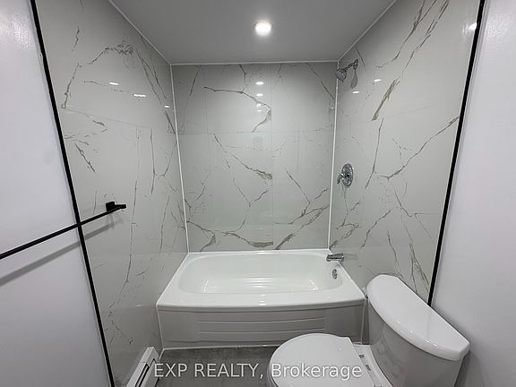 4th image of 4422 Huron St #406