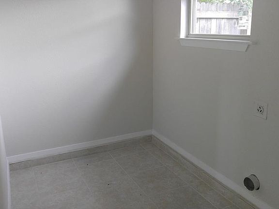 4th image of 1433 Homestead Pl
