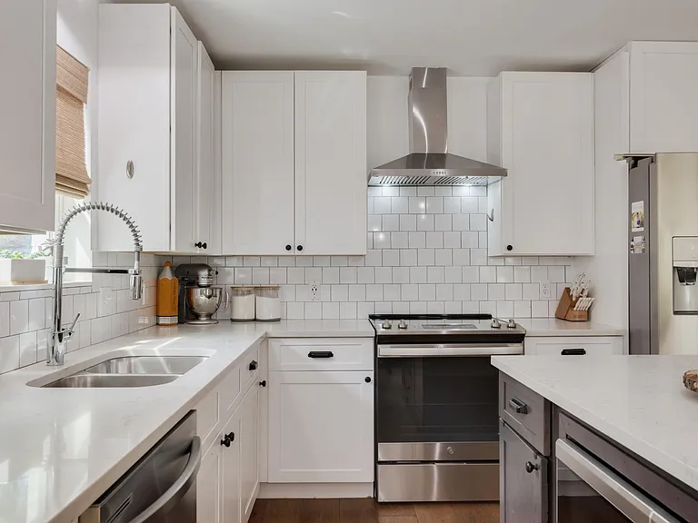 10047 Briarwild Ln — Photo 19