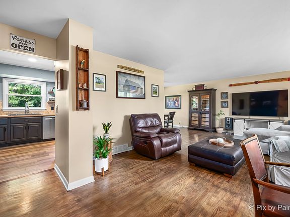 3rd image of 1510 Avalon Ct