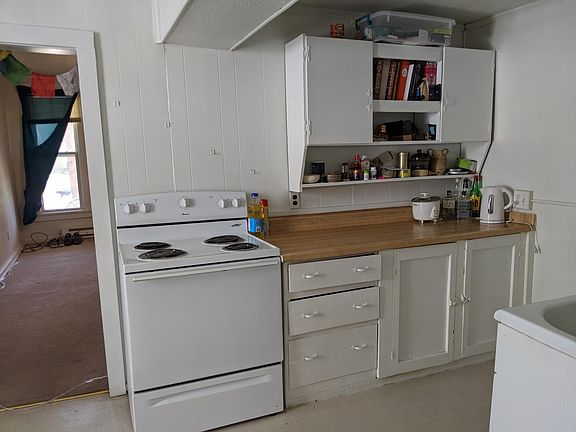 2nd image of 307 E Pierce St APT 2