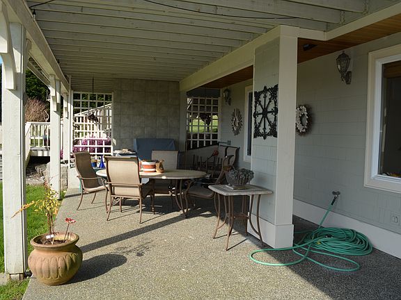 4th image of 2434 Hillis Dr