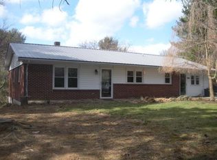 109 Sunset Dr, Sparta, NC 28675