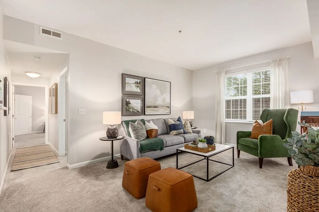 1 bed, 678 sqft, $1,090 — Photo 1