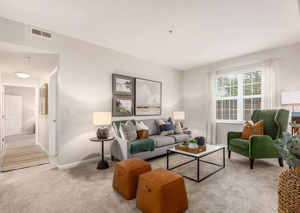 411 Lazelle Rd #102