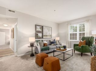 411 Lazelle Rd APT 102, Westerville, OH 43081