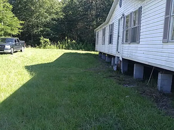 1520 S Center Rd, Darlington, SC 29532