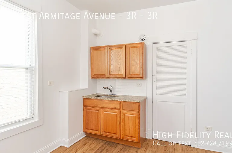 4220 W Armitage Ave #3R — Photo 3