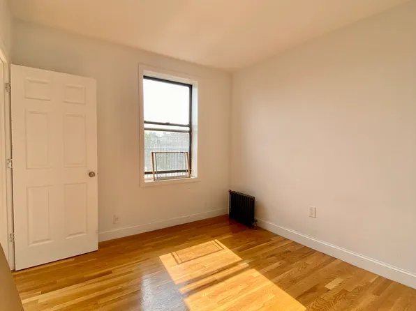 57 Herkimer Street image 3 of 7