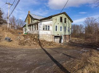 1195 W Swamp Rd #1, Middlesex, NY 14507