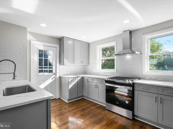 857 51st St NE, Washington, DC 20019