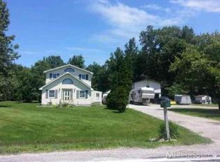 9213 Phelps Rd, Algonac, MI 48001