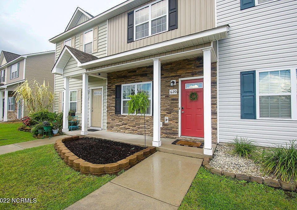 1st image of 620 Ebb Tide Ln