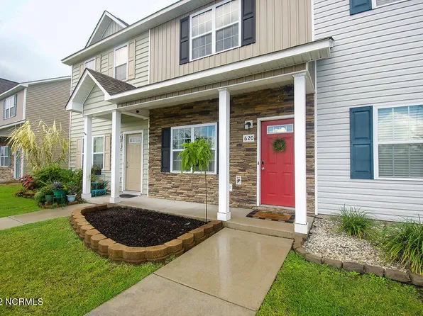 620 Ebb Tide Ln, Sneads Ferry, NC 28460