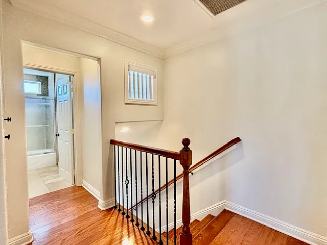 685 W 18th St #1 — Photo 24