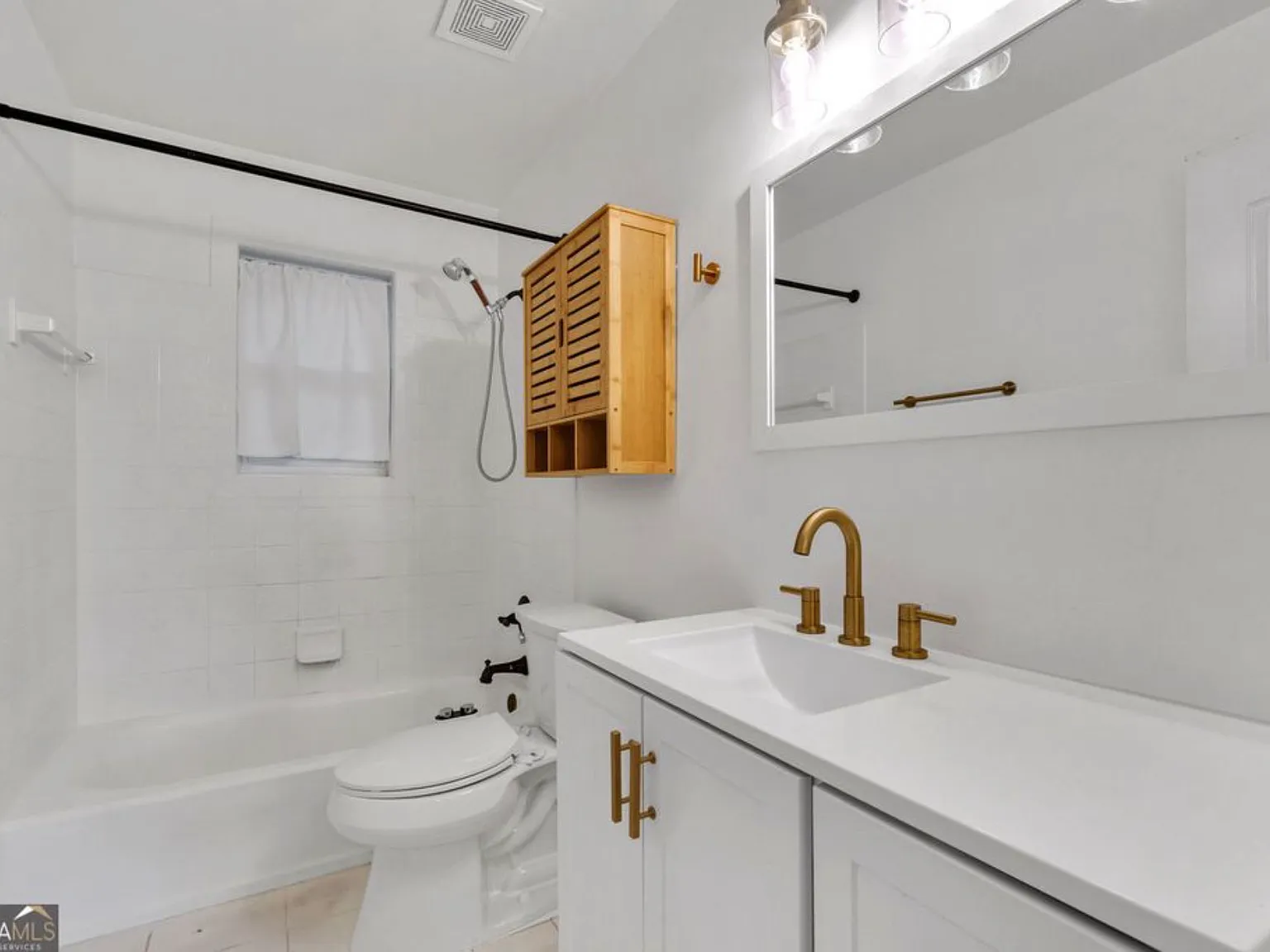 2 bed, 667 sqft, $2,500 — Photo 4