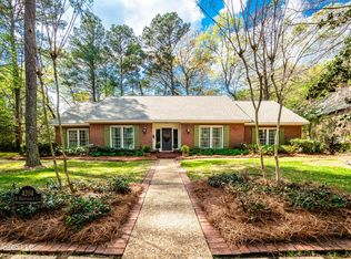 4204 N Honeysuckle Ln, Jackson, MS 39211
