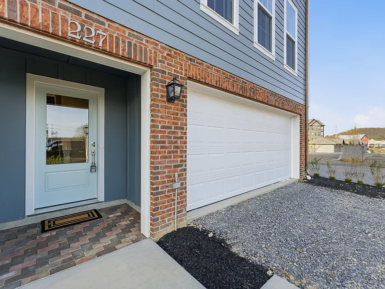 227 Oliver Way — Photo 31