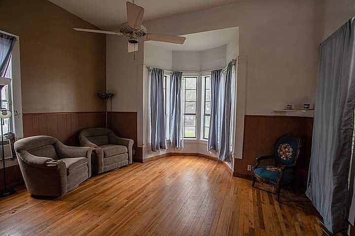 1st image of 304 S Preston St