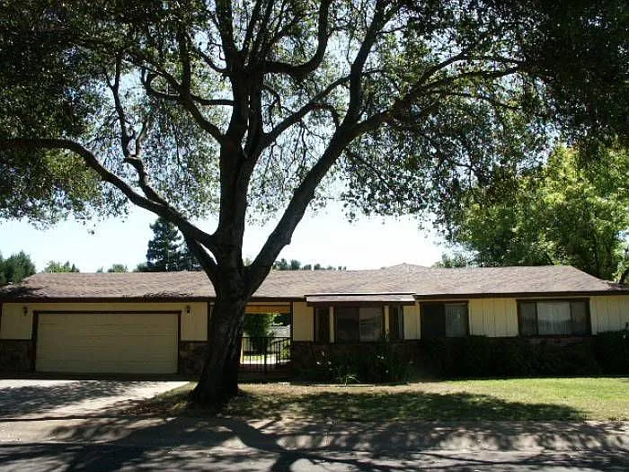 1730 El Verano St photo 1