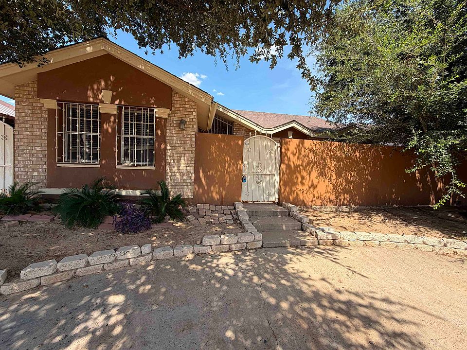 1st image of 403 Carreta Ct