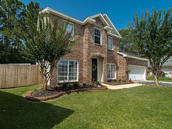 3rd image of 18089 Cypress Ct