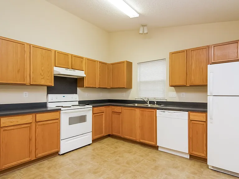 1028 Jordans Pond Ln — Photo 4