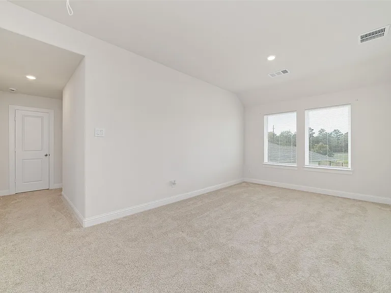 1911 Hickory Grove Ln — Photo 27