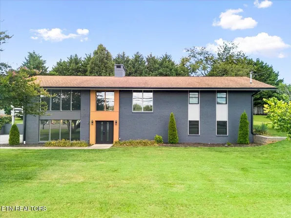 813 N Cedar Bluff Rd, Knoxville, TN 37923