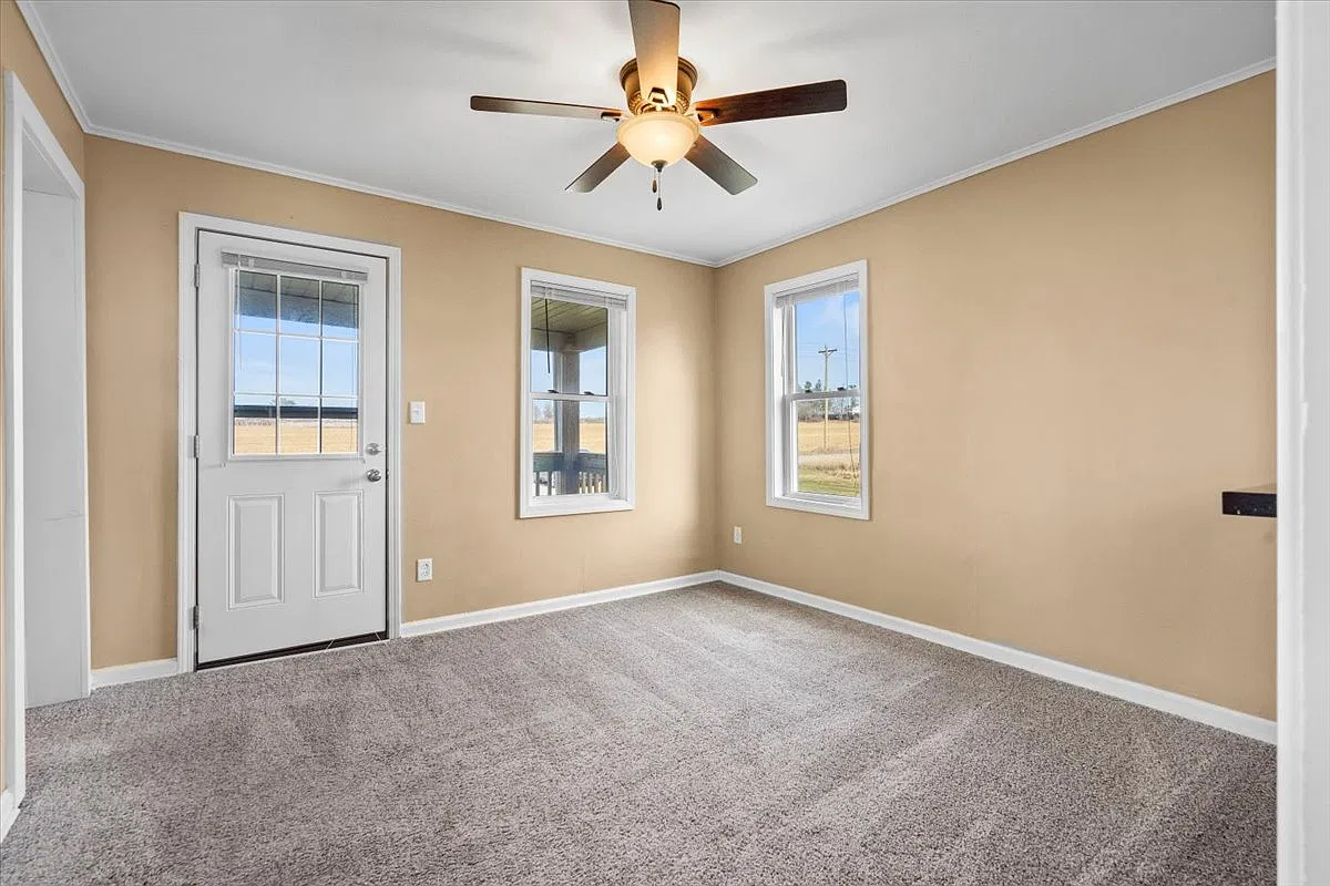 3037 Swan Lake Rd NE — Photo 4