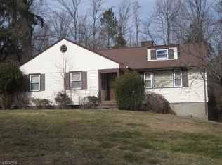 28 Lindabury Ave, Bernardsville, NJ 07924