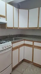 Rented by Hillel Realty Group