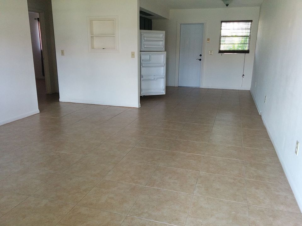 1st image of 4673 Myrtle Ln