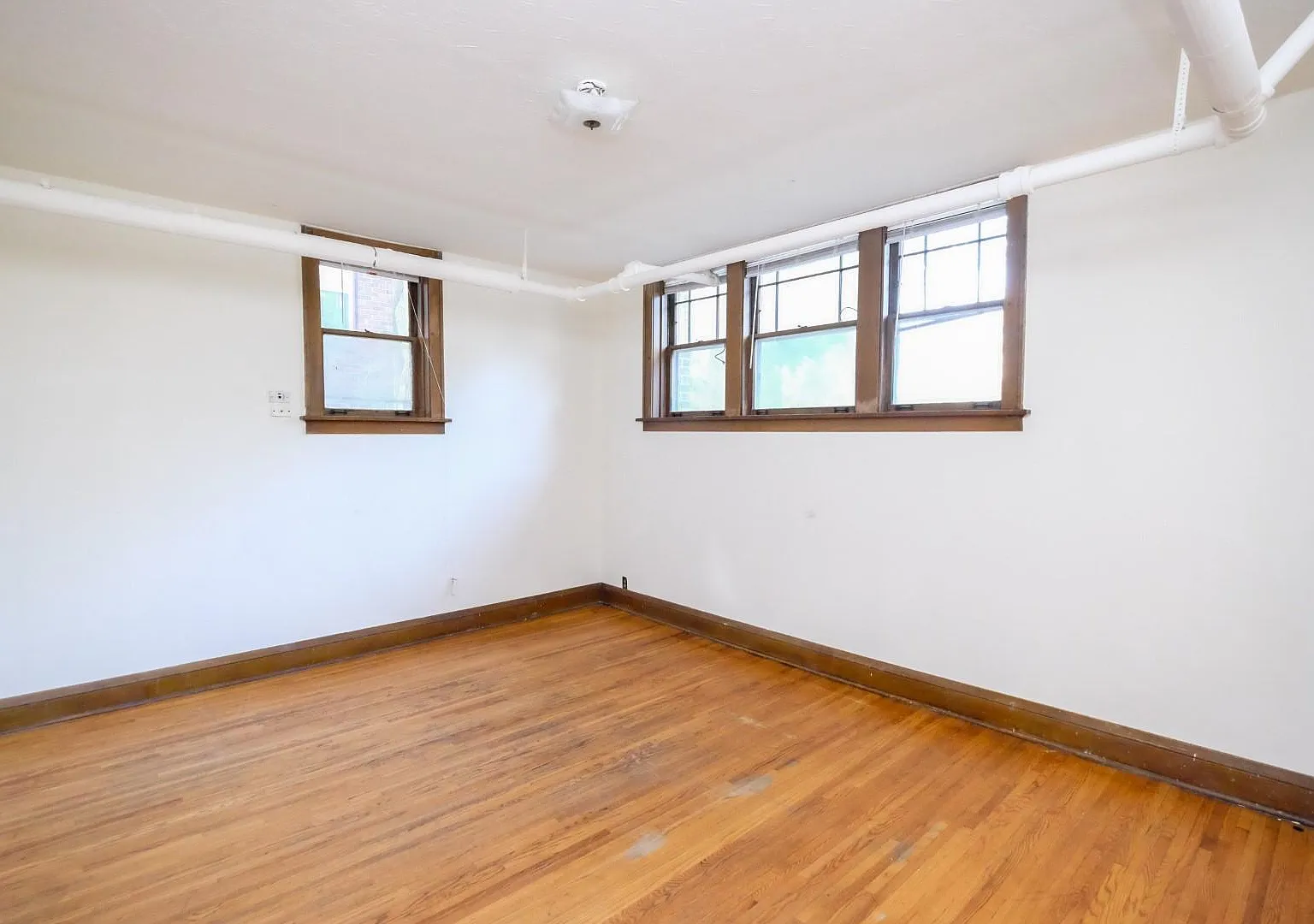 Pleasant Avenue Apartments — Photo 2