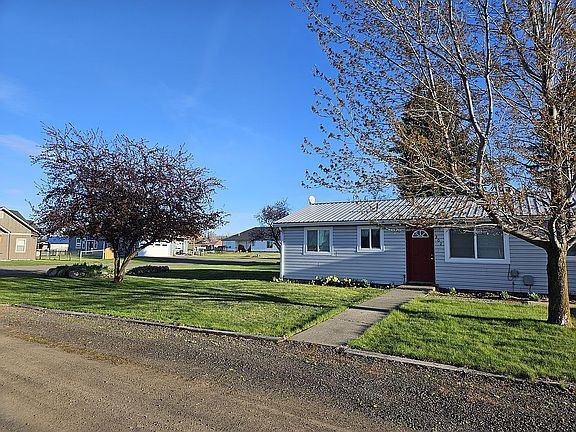 2nd image of 302 E Poplar St