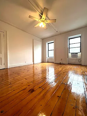 Rented by Compass | media 9