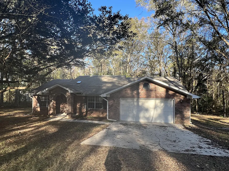 2733 Masterson Ln