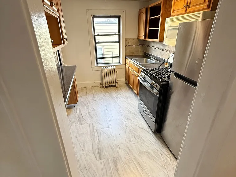 110 Purser Pl #2L — Photo 5