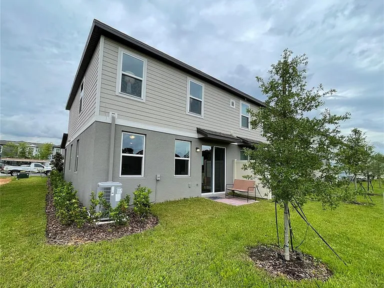 732 Legacy Dr — Photo 28