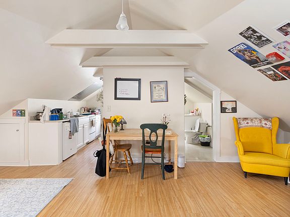 3rd image of 409 Benefit St Floor 3